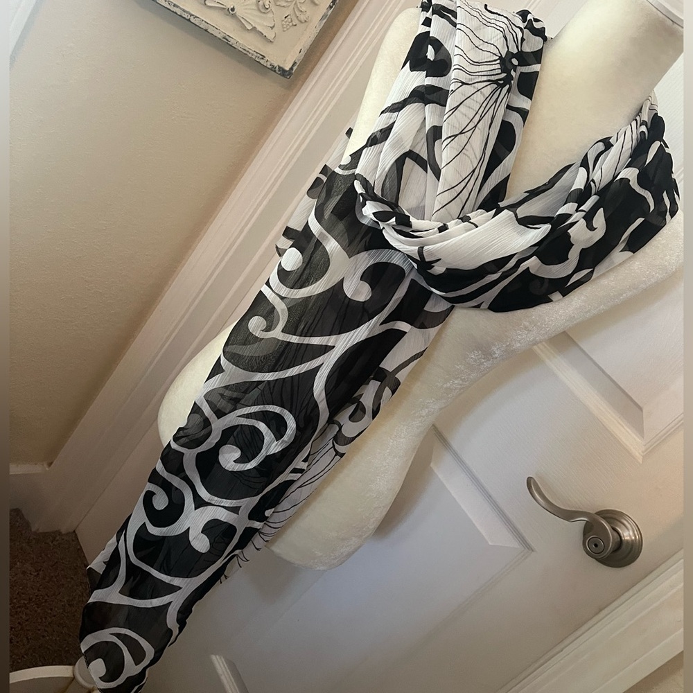 Large Airy Black & White Scarf